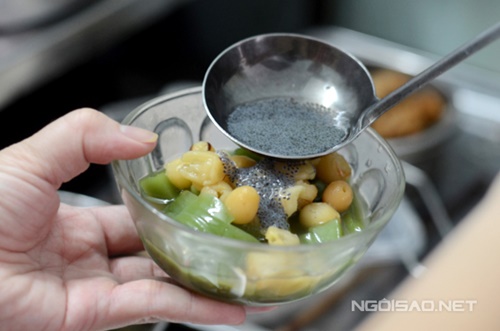 Chè matcha lạ mà quen phố Xã Đàn