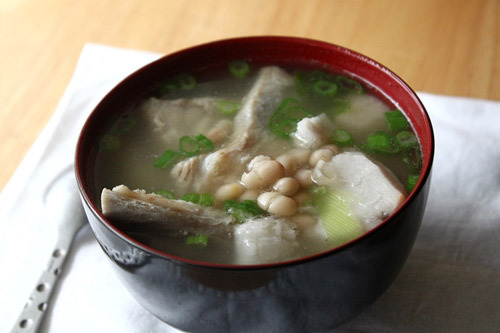 Đổi gió mùa hè với canh khoai môn