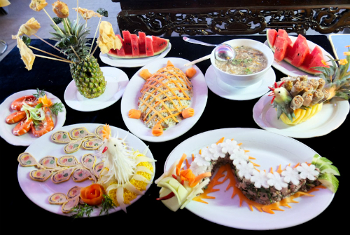 Gần 100 đầu bếp trổ tài trong Festival ẩm thực Nha Trang