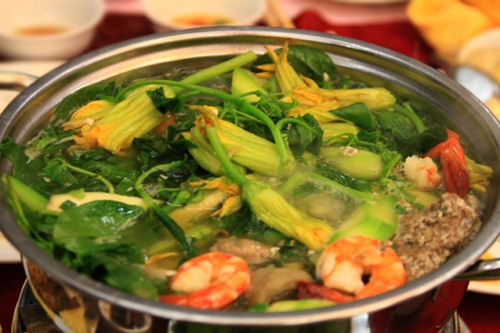 Lẩu cua đồng – Món ngon khó cưỡng của người miền Tây