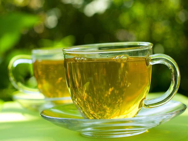 Không chỉ có tác dụng với người lớn, trà xanh còn có tác dụng với cả trẻ nhỏ. Ảnh: kadinlarkulubu.