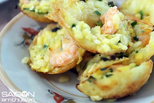 Ngày mưa Sài Gòn, tìm ăn bánh xèo bánh khọt
