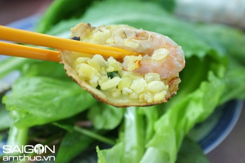 Ngày mưa Sài Gòn, tìm ăn bánh xèo bánh khọt