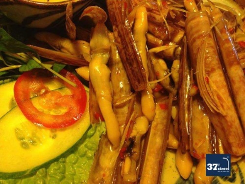 Nhiều món ăn vặt tại Phố ngon 37
