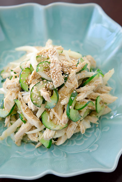 Salad gà chua ngọt Hàn Quốc