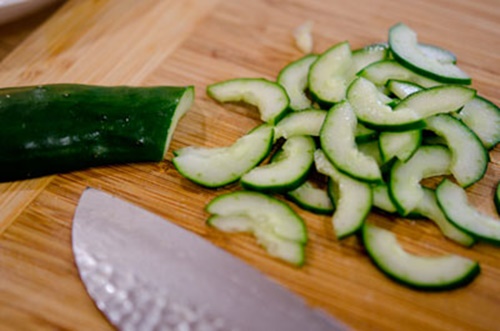 Salad gà chua ngọt Hàn Quốc