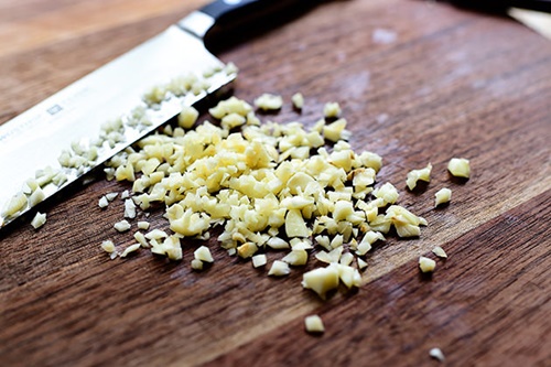 Salad mì ống cải xoăn