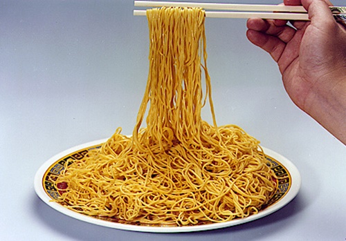 Salad mì gà hấp Thái