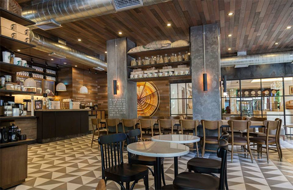 Ngoài địa chỉ 32 Hàng Bài, Starbucks Việt Nam cũng sẽ mở liên tiếp hai cửa hàng khác tại Hà Nội trên phố Bà Triệu và Lý Thái Tổ trong tháng 7.