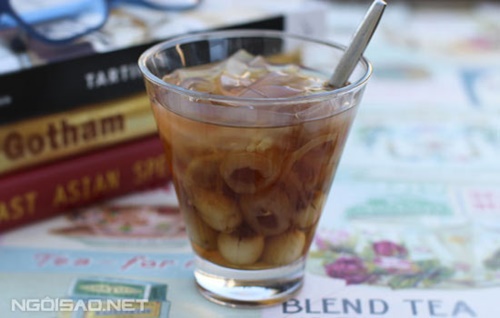 Thanh mát chè hạt sen nhãn nhục