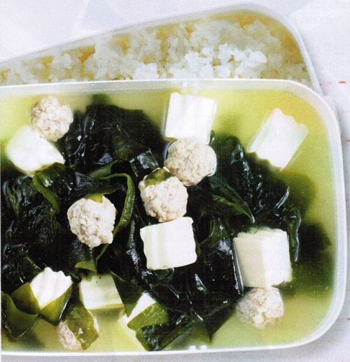 Thanh mát cơ thể với những món canh từ rong biển