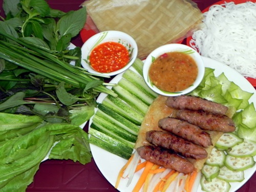 Thơm nức nem nướng Ninh Hòa