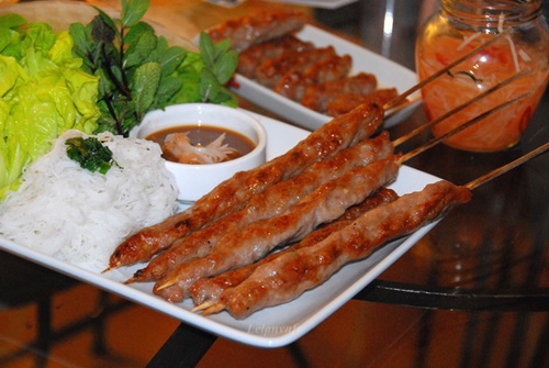 Thơm nức nem nướng Ninh Hòa