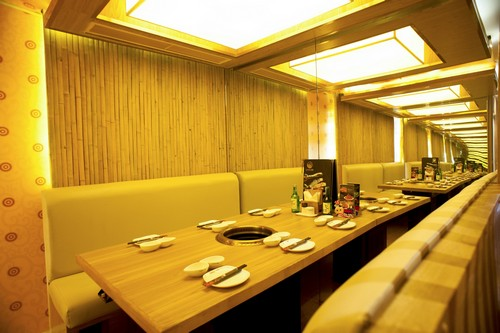 Nhà hàng nướng than Nhật Bản Tasaki BBQ tọa lạc trên con đường trung tâm vui chơi và giải trí sầm uất của người Nhật tại TP HCM (Ngô Văn Năm, quận 1).