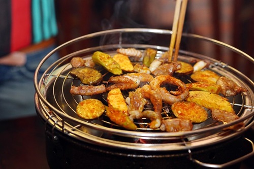Nhắng gồm lòng heo, râu bạch tuộc và cách vách.