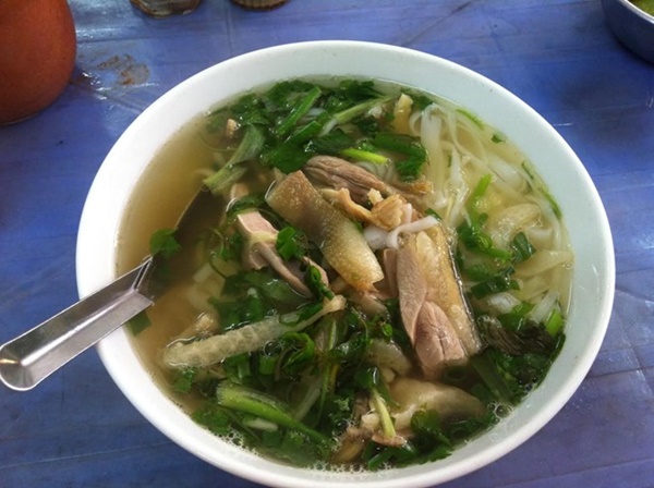 Phở gà 100.000đ/bát