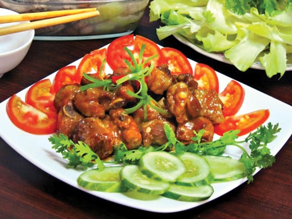 Sườn kho xốt me chua