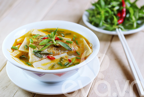 Canh măng chua cá chép
