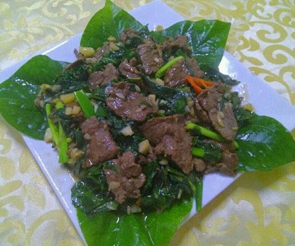 Mùi thơm khó cưỡng từ món trâu xào lá lốt