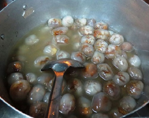 bay-mon-an-noi-tieng-co-ten-doc-la-o-viet-nam-3