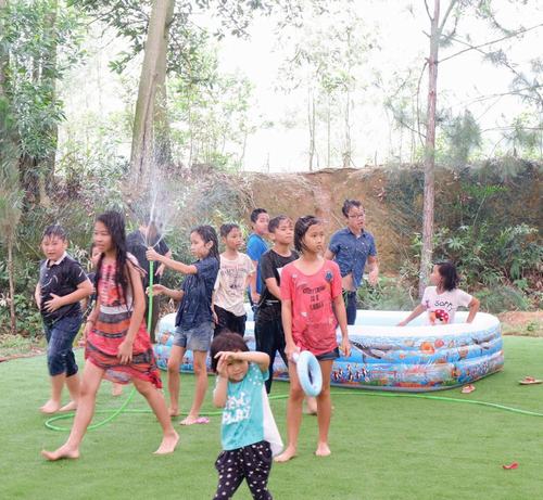 Nha hang to chuc tiec o dai lai