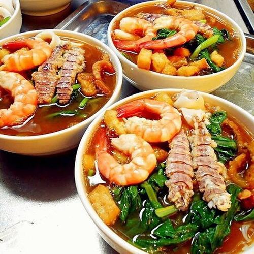 quan-an-trua-ngon-o-ha-noi