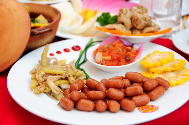 Học sinh Sài Gòn nấu ăn chuyên nghiệp như đầu bếp