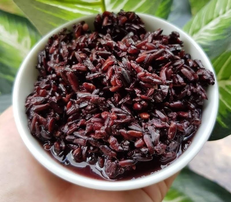 Cơm rượu nếp cẩm chứa nhiều dưỡng chất làm đẹp