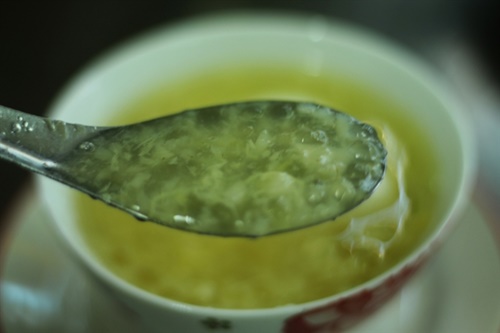Thai bui Sai Gon voi che cu nang trung cut