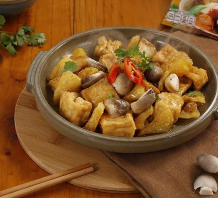 Đậu phụ kho nấm là món ăn chay ngon và cung cấp dưỡng chất cho bữa cơm của bạn không kém gì các món thịt khác.